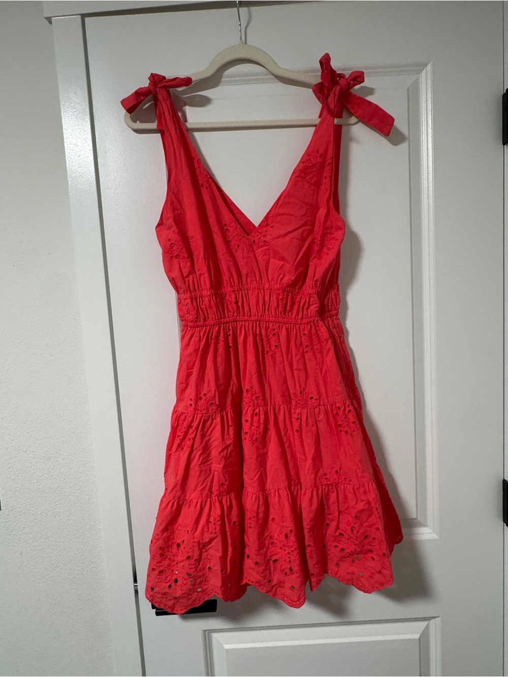 Chelsea 28 Red Eyelet Tiered Sundress Tie Shoulder V-Neck Cotton Size S
